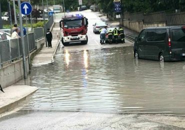 Nubifragi al Nord: esonda il Seveso, sott'<b>acqua</b> Como e Brianza. Allerta in 9 Regioni