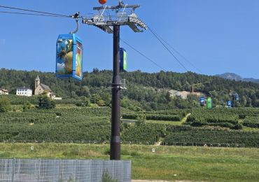 In Trentino al via la prima funivia per le mele al mondo - Telepace Trento