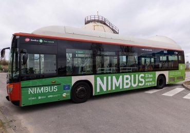 A Barcellona c'è un autobus che viaggia grazie all'<b>acqua</b> delle fogne - Luce La Nazione