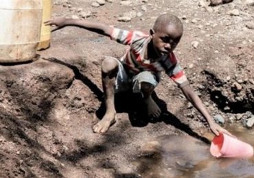 <b>Acqua</b>, più di 2 miliardi di persone al mondo non hanno accesso a quella potabile