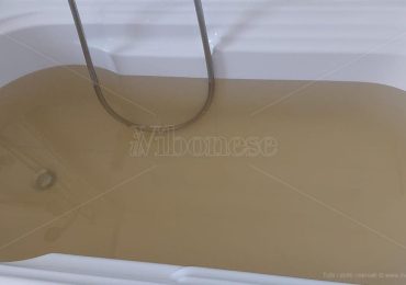 Vibo, ancora <b>acqua</b> sporca dai rubinetti: residenti del centro storico sempre più esasperati
