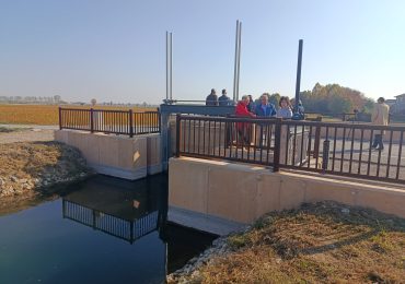 Taglio del nastro per il nuovo ponte sul fiume Tione - Verona Oggi