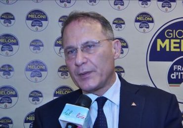 Campania, scontro sull'<b>acqua</b> pubblica tra Cirielli e Fico: "È in mano al Pd che ha aperto ai privati"