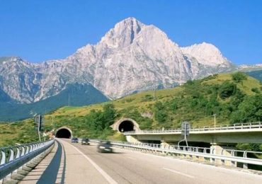 PROCESSO <b>ACQUA</b> GRAN SASSO: 10 ASSOLUZIONI DOPO 6 ANNI. SDP, "SEMPRE ...