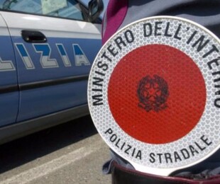 In Auto con 700 Euro di Merce Rubata Denunciati Due Uomini per Ricettazione - Virgilio